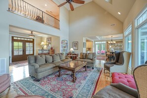 Casa, letti multipli, patio (Soulshine Smith Mountain Lake) | Interni