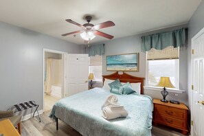 Condo, várias camas, acesso à piscina (Chic Waters) | 2 quartos