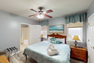 Condo, Multiple Beds, Pool Access (Chic Waters) | 2 bedrooms