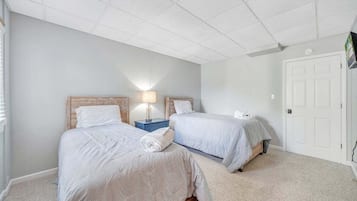 House, Multiple Beds (The Lake House on Sunset Point) | 3 bedrooms, individually decorated, individually furnished, bed sheets