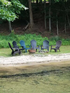 Property grounds - Cardinals Nest Smith Mountain Lake (Huddleston)
