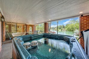 Utendørs boblebad