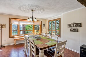 Dining - Herons Rest - Lakefront Home With Dock, Pool Table, & hot tub - Dogs OK (Moneta)