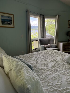 House, Multiple Beds, Patio (Otter Crossing) - Otter Crossing - Spacious Dog-friendly House W/fire Pit, Deck, Patio & Grill (Huddleston)