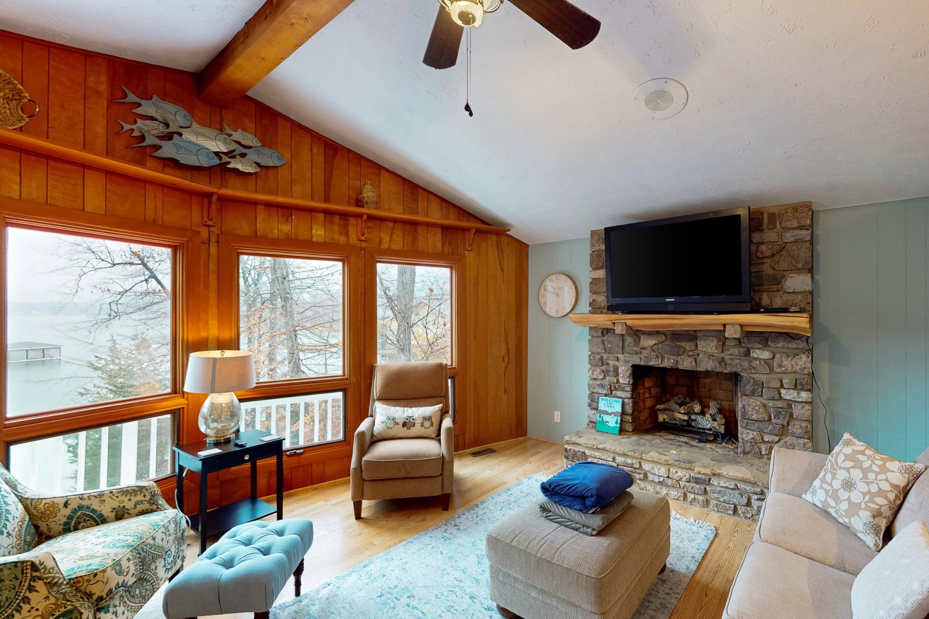 Maison, plusieurs lits, patio (Otter Crossing) | Coin séjour