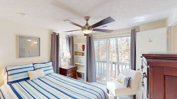 House, Multiple Beds, Hot Tub (Lakeside Park)