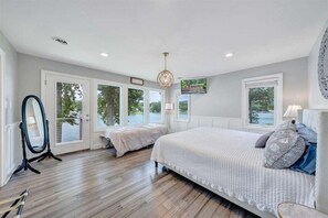 House, Multiple Beds, Patio, Mountain View (Cove Retreat) - Cove Retreat - Spacious 7 Bedroom Home! (Penhook)