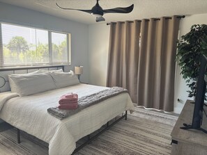 3 bedrooms, free WiFi, bed sheets - Quiet tropical escape with or without the family close the beach (Port Charlotte)