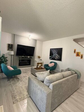 Casa, 3 quartos, varanda | Área de estar