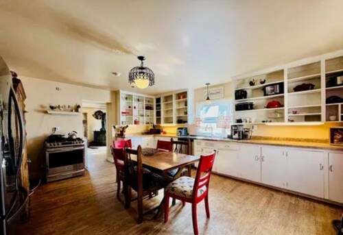 Family friendly house in the center of Walden, CO