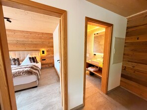 2 bedrooms, travel cot, free WiFi, bed sheets - Forestum - Black Forest Luxury Apartments - Apartment Gams with sauna (Sankt Blasien)