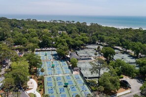 Sports court - MyStay at 789 Queen`s Grant- Pet-Friendly Villa with Patio, Near Pool and Beach! (Hilton Head Island)