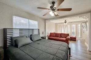 6 habitaciones, tabla de planchar con plancha, wifi y ropa de cama 