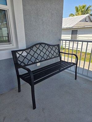 Property grounds - Peaceful 2-bedroom house in Sunny Sarasota (Sarasota)