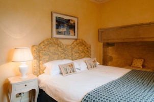 House | 9 bedrooms, high-speed internet
