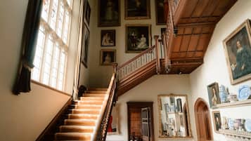 House | 15 bedrooms