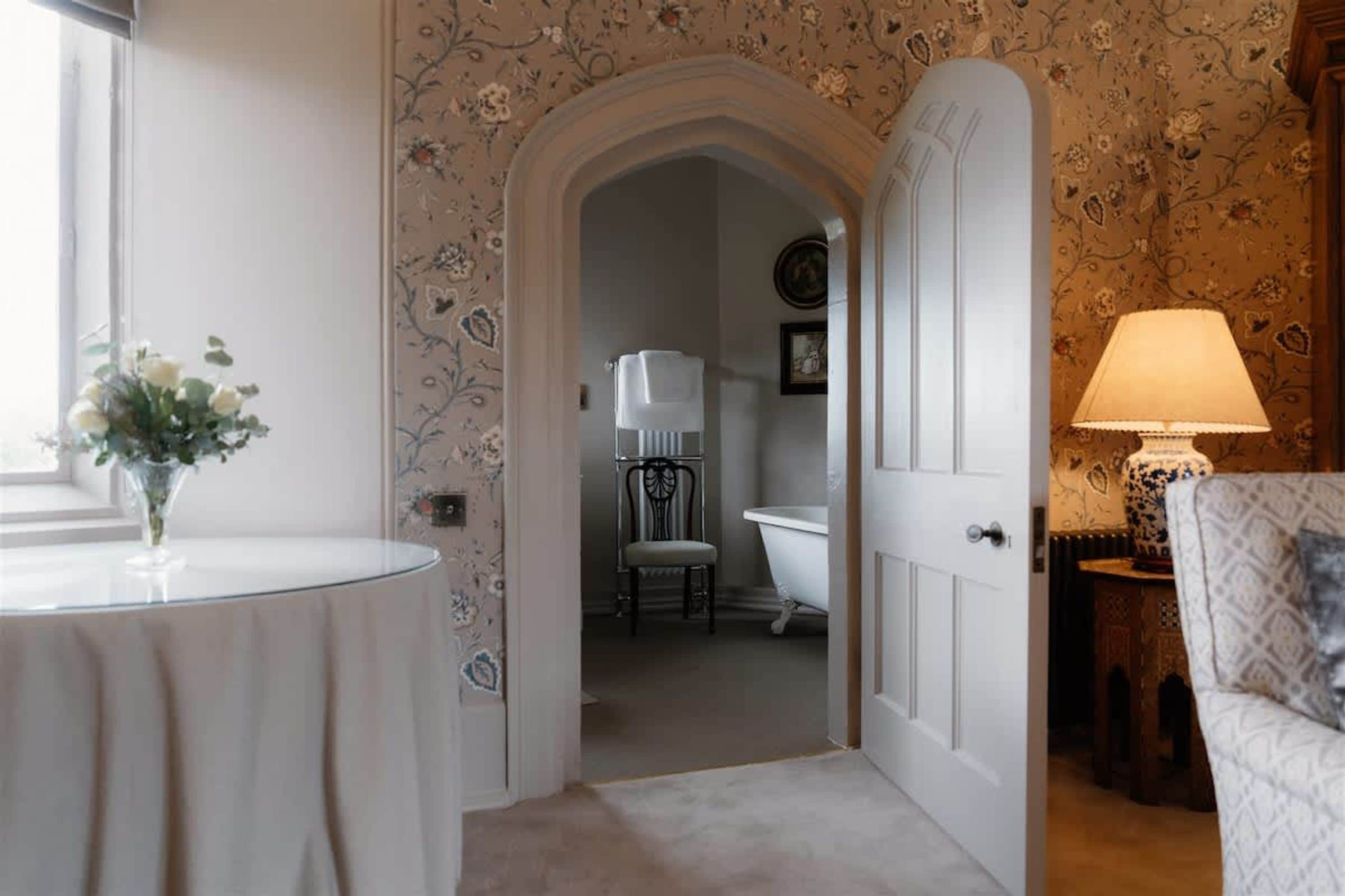 House | 15 bedrooms