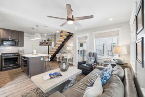 TV - Charming Inlet Beach Compound | Pool + Walk to Rosemary Beach (Inlet Beach)