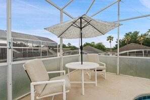 Outdoor dining - Highlands Reserve 4 Bedroom Vacation Home with Private Pool (Davenport)