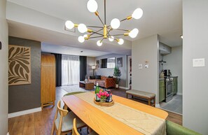 Interior - Designer Renovated 2BR • Walk to NRG in 7 Min (Houston)