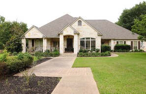 Exterior - Luxury 4BR Estate on 1 Acre • Outdoor
Kitchen & Fireplace • Close To Kyle Field (College Station)
