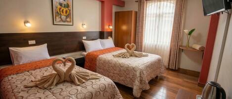 Double Room | Down comforters, desk, free WiFi