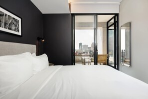 Iron/ironing board, WiFi, bed sheets - w* | Well-Appointed 2BR w/ Balcony in Tabacalera (Ciudad de México)