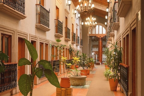 Comfort Triple Room, Courtyard View | Desk, blackout drapes, iron/ironing board, free WiFi