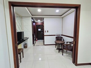 Premium Double Room, City View | Bahagian dalam