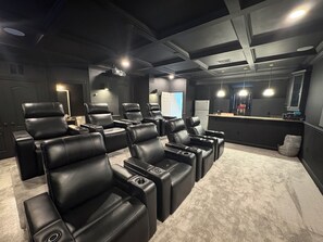 Lobby - The Corolla Manor at Reunion | 6BR Orlando villa w/ pool, game room & theater near Disney (Kissimmee)