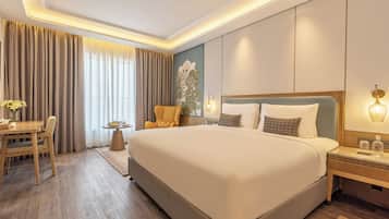 Premium bedding, in-room safe, desk, laptop workspace