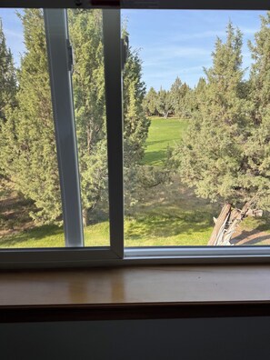 Interior - Cozy 2-bedroom townhome in Eagle Crest with AC and gym access (Redmond)