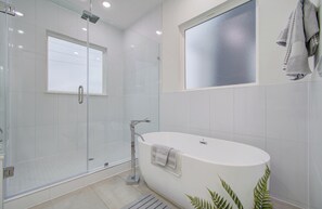 Handtücher, Seife, Toilettenpapier
