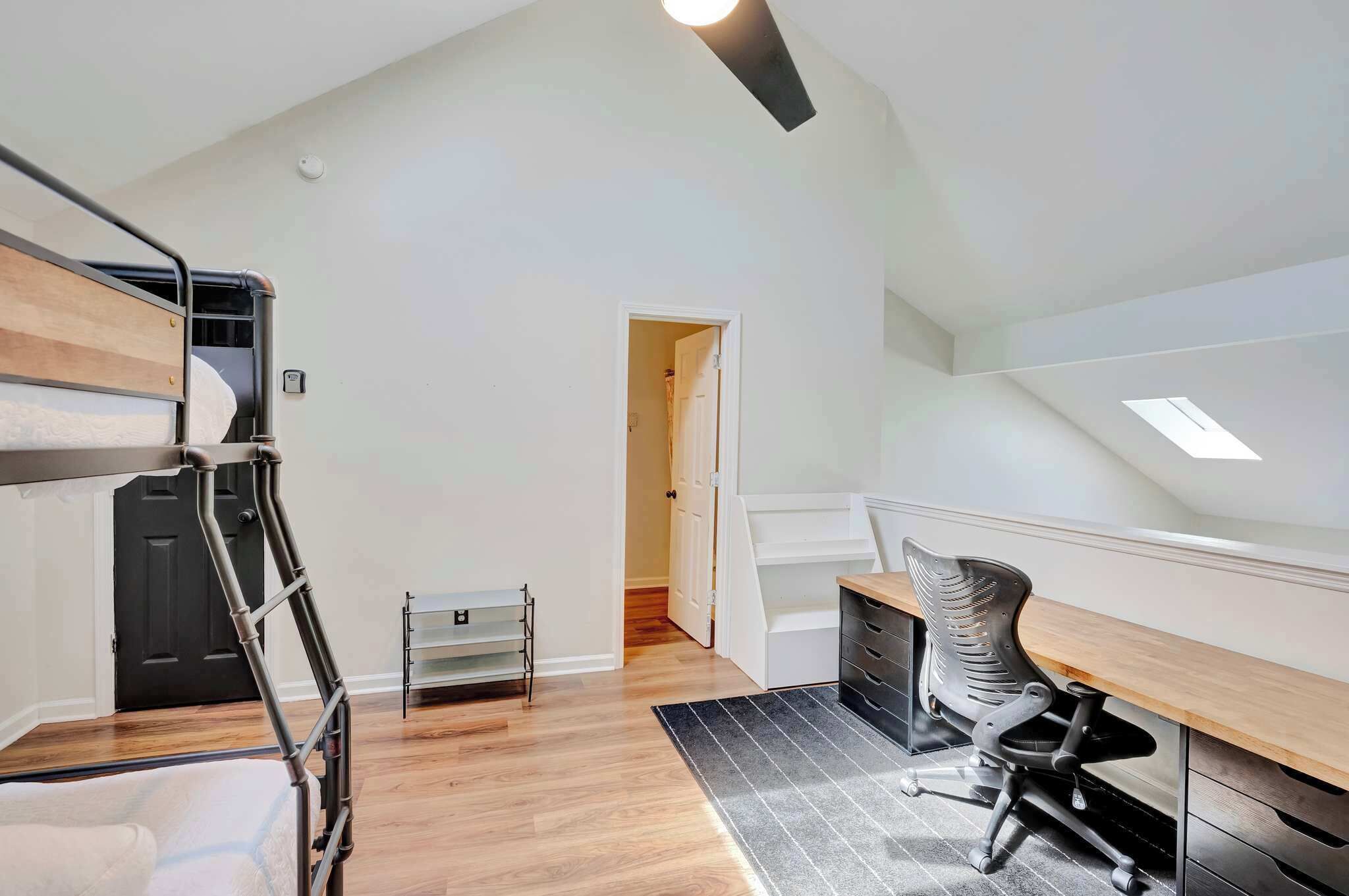 2 chambres, fer et planche à repasser, Wi-Fi, literie fournie