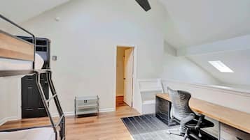 2 chambres, fer et planche à repasser, Wi-Fi, literie fournie