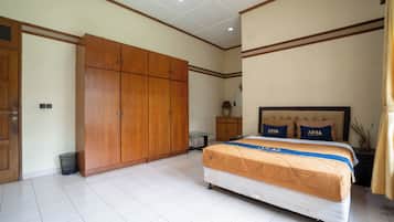 Kamar Double Eksekutif | Meja kerja dan Wi-Fi gratis