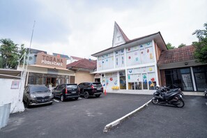 Exterior - Hotel Tobana Pejaten House by ARBA (South Jakarta City)
