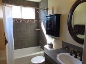 Shower, hair dryer, towels, soap - Lakefront Home - 2 Bedroom, 2 Bath, Walk to Village/ Big Bear Marina/Dining (Big Bear Lake)