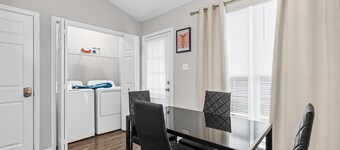 Great location in Southaven 3BR Home w/Fireplace + Fast Wi-Fi. Pet-Friendly