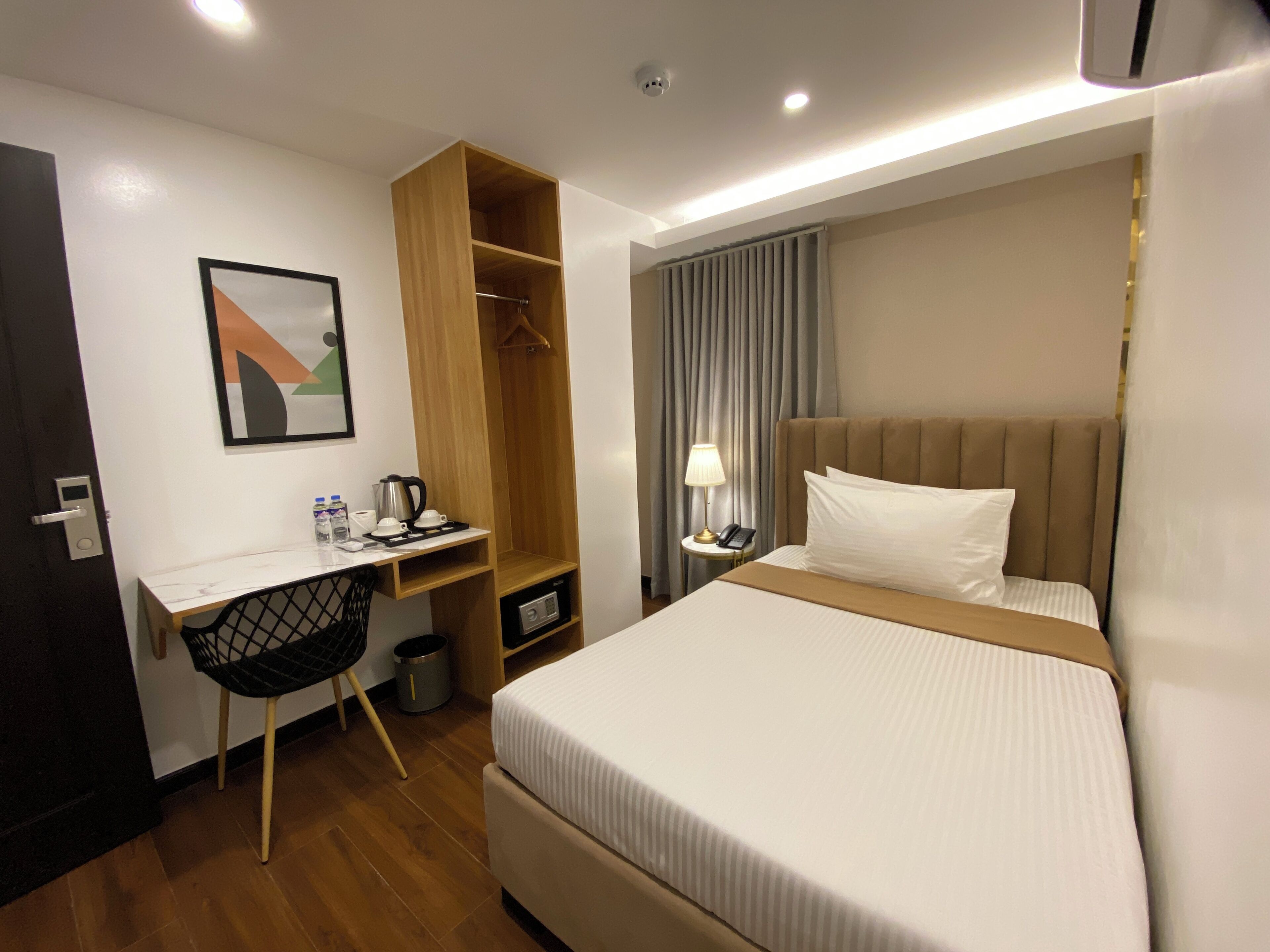 In-room safe, desk, laptop workspace, blackout curtains