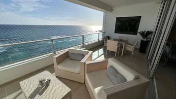 Apartemen Deluks | Tempat makan outdoor