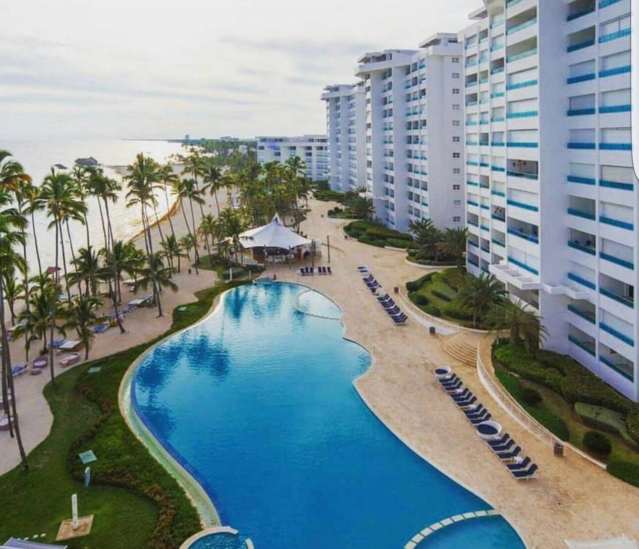 Deluxe Apartment | Pool | 2 outdoor pools