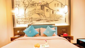 Kamar Double Comfort, pemandangan halaman | Meja kerja, ruang kerja ramah laptop, kedap suara, dan Wi-Fi gratis