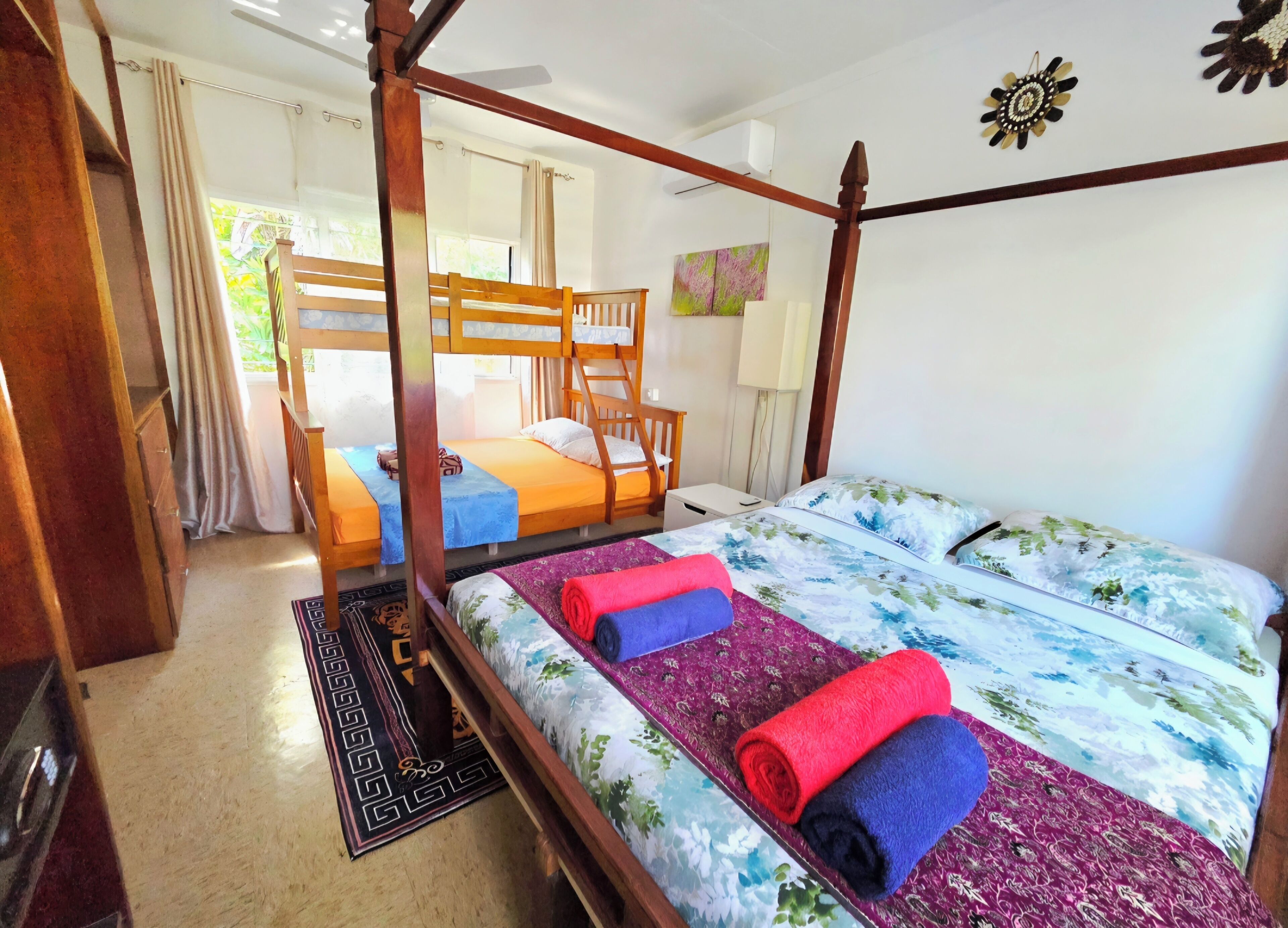 1 chambre, fer et planche à repasser, Wi-Fi gratuit, draps fournis