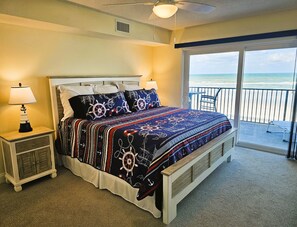 2 bedrooms, iron/ironing board, free WiFi, bed sheets - ☆★ Daytona Beach Fun with Amazing Direct Oceanfront Balcony Views!!! ★☆ (Daytona Beach)