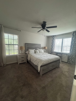 3 bedrooms, iron/ironing board, WiFi, bed sheets