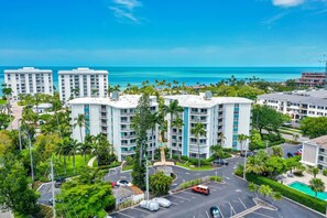 Exterior - Coastal Retreat Near the Beach and 5th Ave (Naples)