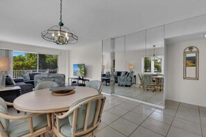 Interior - Coastal Retreat Near the Beach and 5th Ave (Naples)