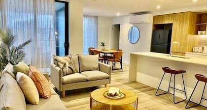 401 Sakara - Beautiful Sophisticated Beachside Holiday Stay
