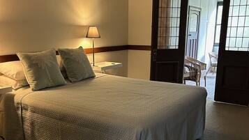 Room, Multiple Beds